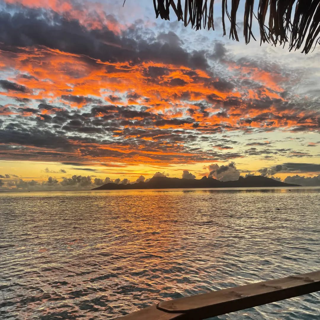 Sunset massage sur l'eau avec Vaimareva